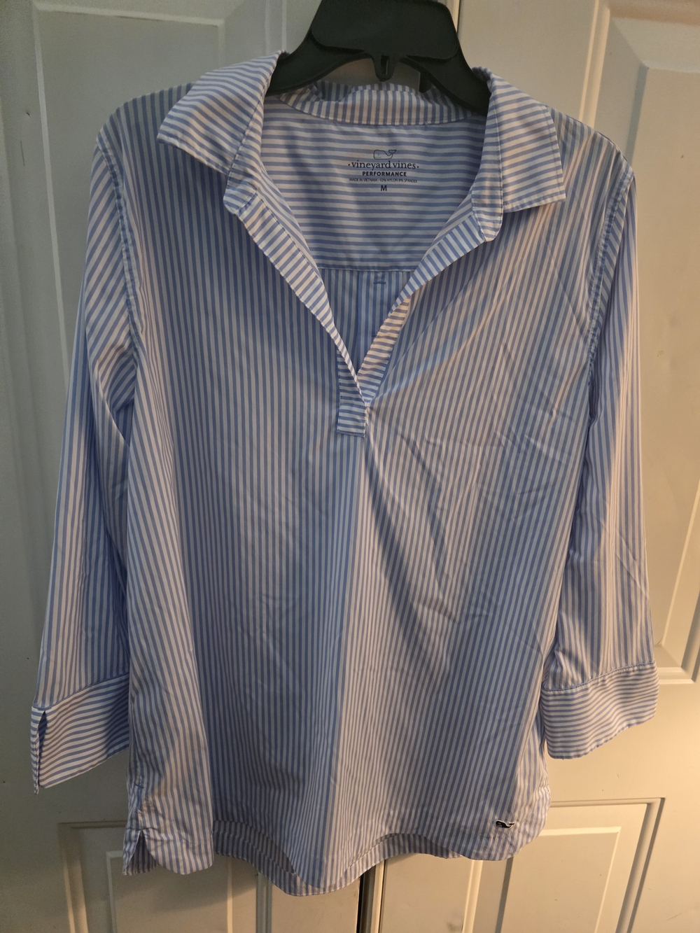 Vineyard Vines Women’s Blue and White Striped Button-Down Tunic